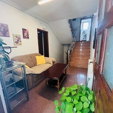 Guest House Velania Pristina Exterior foto